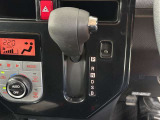 ハンドルに近い位置で、運転席からも見やすく操作しやすい ☆★インパネシフト★☆ どのギアに入っているか一目瞭然(^^)