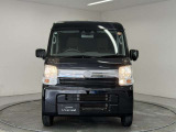 【展示車の状態】展示車は全て、マツダ車のエキスパートが、基本性能に関わる箇所を徹底的に点検。外装や室内に関しても、細部にいたるまで、しっかり清掃・洗浄を実施しています。
