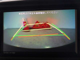 バックガイドモニターを装備しています、車庫入れもラクラクです。