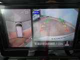 まるでお車を真上から見下ろしたかのような映像をナビに映し出してくれますので狭い駐車場でも周囲を確認する事が出来ますので非常に安心です♪