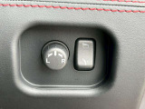 GTR専用シートは、面で支えるので走行安定性が向上しております。腰のホールド性や疲労を軽減させる専用設計シートです
