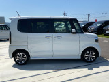 中古車の基本保証(期間は1年間・走行距離は無制限)のホット保証がついております。安心してご購入ください。※中古車保証は車両価格￥400.000-以上からになります。
