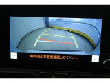 【バックガイドモニター】車庫入れの時に何かに接触しないかとヒヤヒヤしたことはありませんか?バックモニターがあればそのような不安はなくなります♪ガイド線付きで分かりやすく、夜間でもよく見えます!