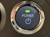電子カードキーを携帯していれば、ボタンを押すだけでエンジンの始動がスマートに行えます