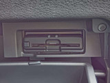 【ETC2.0 日産オリジナルナビゲーション連動モデル装備】 運転支援情報サービス・渋滞回避支援・落下物や天候による路面状況のご案内/災害発生時の通行可能ルート案内等、カーナビ画面でお知らせします。