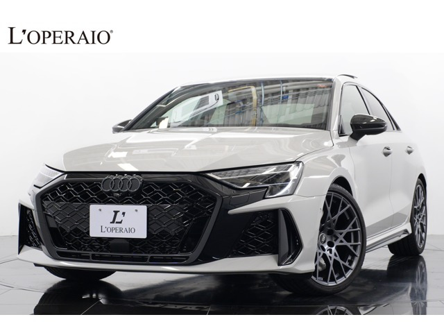 RS3セダン2.5 4WD特注色 スポーツエキゾースト RSデザインPK