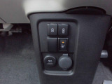 運転席シートヒーター付き。