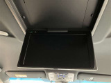 後部座席からもエアコン操作をしていただけます。
