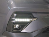 オプションのLEDアクセサリーライナー装備!LEDを使用した昼間点灯用ライトで、日中も点灯し、対向車や歩行者に自車の接近や存在を知らせる役目のデイライトです。