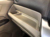 【小物置き】ちょっとした物を置くのに便利です!