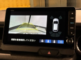リバースギアに入れるだけで後方の表示へ切り替わります。夜間や雨の日の駐車も楽になりますよ。