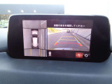 【360&deg;ビューモニター】駐車が苦手な方も、これがあれば安心です!狭い駐車場や花壇などがあって心配な駐車シーンでも、死角がなく安全が確保できます♪