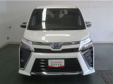 沢山乗れるのがこの車の魅力!2台で移動しないと・・・なんて時もこの車なら1台で!大活躍です♪