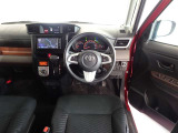 視界良好、操作しやすい運転席です。