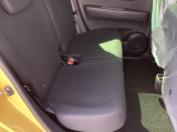 この度は、当店のお車をご覧いただきまして誠にありがとうございます。当店では全国販売・納車も行っております。県によって陸送費用は異なりますのでお気軽にお問い合わせください。