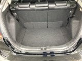 コンパクトサイズながら広い荷室スペースを確保。日常使いからレジャーまで幅広く対応できます。