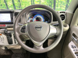 【ステアリングスイッチ】運転中、前方から目線をそらすことなく、オーディオ等の操作が可能な便利機能!安心&快適なドライブを演出してくれます♪