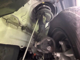お車を安心してお乗りいただく為には、足回りの定期点検が欠かせません。サービスサポート(有償保証)では無料点検もご提供しており、安心のカーライフをお過ごしいただけるサポート体制が整っています。