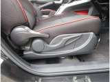 【シートアジャスター】上下調整できるシートアジャスター!運転手にあったドライバーズポジションができますね。