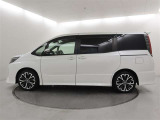 トヨタが中古車選びを変える「TOYOTA認定中古車」。選ぶならトヨタの安心中古車! 1、徹底した洗浄 2、車両検査証明書付き 3、ロングラン保証 且つ、修復歴が無い車です!