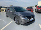 ご遠方のお客様には専門業者を介した陸送納車サービスがございます【※有料】。 お住まい・お届けご希望ご希望の地域をご連絡頂ければ輸送費用のお見積りと輸送期間の目安をご案内させていただきます。