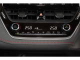 【エアコンまわり】 各操作スイッチなども使いやすい位置に配置されています。