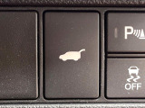 【パワーバックドア】スマートキーや運転席のボタンを押すだけでリアゲートが自動で開閉します!荷物を持っている時や、高い位置にあるバックドアを閉める際に便利な機能です♪