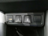 ◆◆◆「運転席&助手席シートヒーター」、「ステアリングヒーター」装備!!!寒い時期も直ぐに温まります。