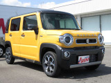 当社の届出済未使用車は、店舗に『新車おろしたて』の状態で入荷いたします。新規届出によりナンバーを取得後、店頭で丁寧に展示・保管をしています。遠方のお客様にも、安心してお勧めできるコンディションです。