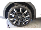 純正アルミホイール【タイヤサイズ225/45R21】