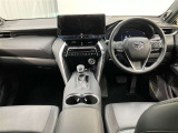 見通しのよいすっきりとした視界で、誰でも運転しやすいです。運転のしやすさは疲れにくさにも繋がりますよ♪
