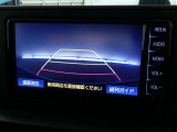 【バックモニター】・・・気になる後ろの見通しも、車庫入れに大活躍☆運転が困難な場所でも、しっかりサポート!心強い味方のモニターです♪
