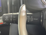 【パドルシフト(AT車)】MT車と同じように好きなギアで走ることができます!ステアリングから手を離さずに指先だけでシフト操作ができ、よりスポーティな走りをお楽しみいただけます。
