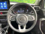 【ステアリングスイッチ】運転中、前方から目線をそらすことなく、オーディオ等の操作が可能な便利機能!安心&快適なドライブを演出してくれます♪