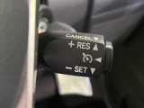 【クルーズコントロール】高速道路もラクラク走行。アクセルを離しても一定速度で走行ができ、長距離運転時の負担を軽減!加速・減速も簡単なスイッチ操作で調整できます。