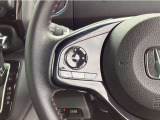 【ステリモ】ステアリングリモコンスイッチにてオーディオ操作可能となっております。運転にも集中できます。