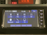 いまや必須装備「ナビゲーション」搭載!知らない場所に、スイスイッとドライブ。なんて便利な機能でしょうか?もう、これなしではハンドルを握れませんね!でも、運転中の操作は危険ですのでご注意ですね♪