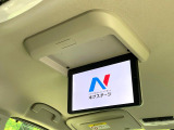 【フリップダウンモニター】大画面モニターで後席でもエンタメをお楽しみいただけます。小さなお子様にも大人気の装備です♪