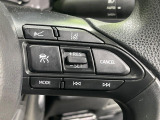 【レーダークルーズコントロール】高速道路での長距離走行が楽に!!自動で速度を保つクルーズコントロールが、衝突軽減システムと連携し、前方の車両を感知して車間を保つように速度調節してくれます!!