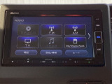 AVメニューはご覧の通り、様々なコンテンツに対応、ドライブを楽しく演出できます。詳しくはスタッフへお尋ねください