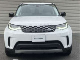 フロントフェイスを際立たせるLEDヘッドライトを装備。