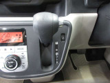 変速ショックの無い無段変速のCVT。燃費も良好です