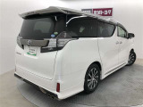 自動車保険やJAFも取扱いしています。土日も対応してますよ ♪♪