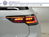 【LEDテールランプ】流れるリヤウィンカーをオプション装備。スタイリッシュと高級感を演出します。