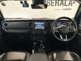 ラングラー アンリミテッド サハラ 4WD 本革シート