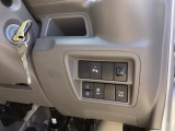 運転席から操作しやすい各種スイッチ