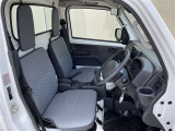 乗り降りしやすい運転席