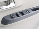 運転席窓操作部です。