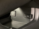 ソケット類も充実☆対応のケーブルがあれば車内でスマホなどの充電が可能です☆