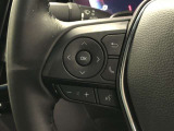 【ステアリングスイッチ】左です。ハンドルから手を離さず、運転に集中したまま手元でオーディオ操作等ができます。